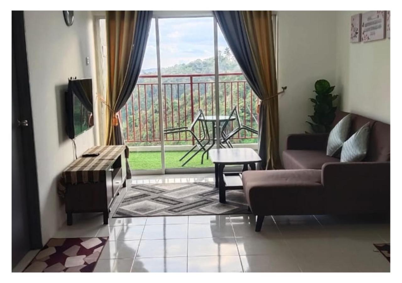 Emerald Muslim Homestay Cameron Highlands Eksteriør billede